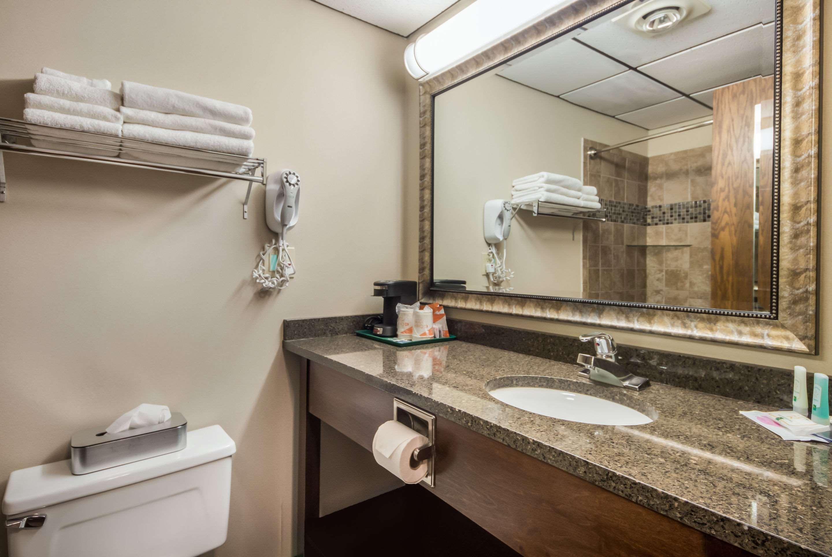 Quality Inn & Suites Newberry Exteriör bild