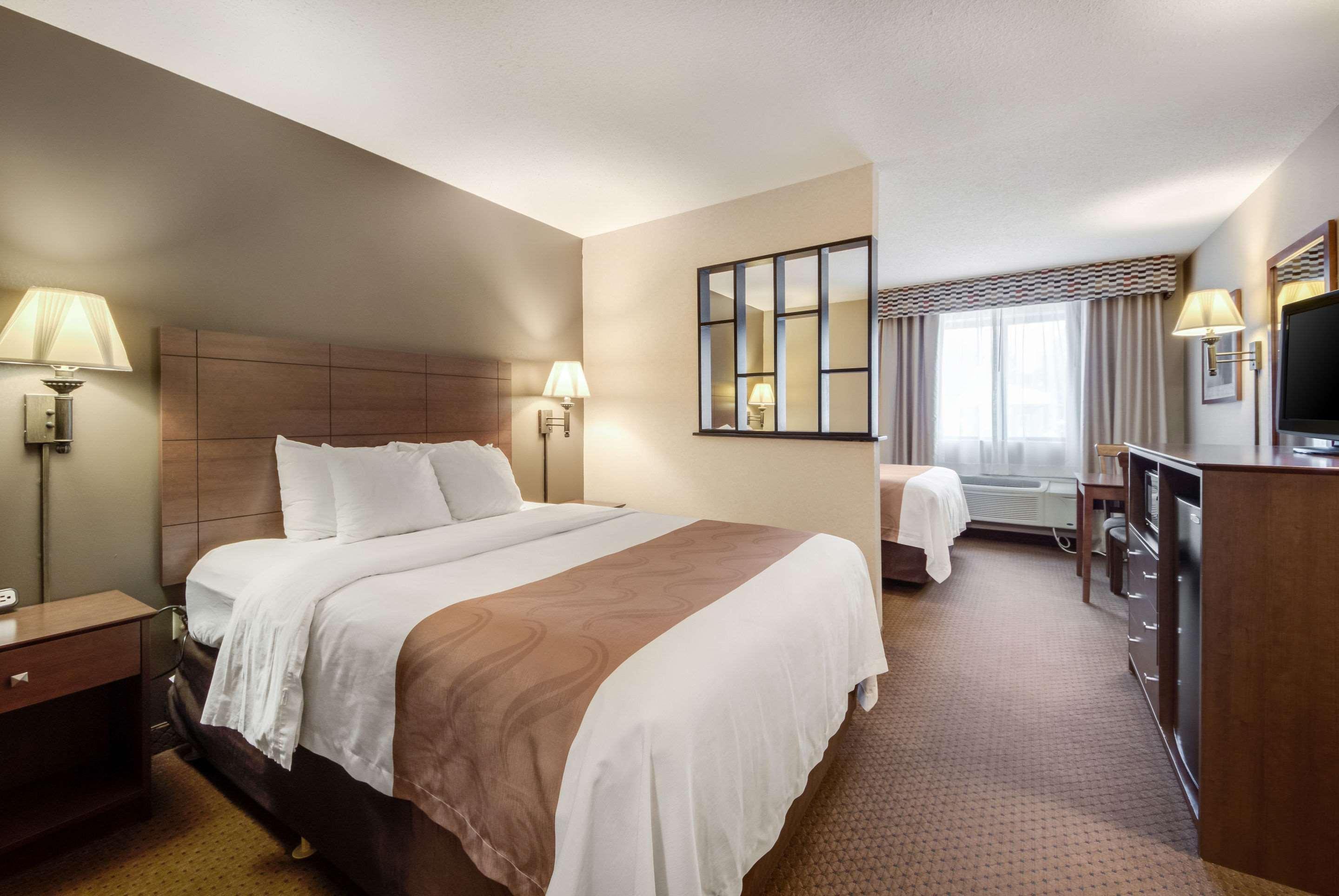 Quality Inn & Suites Newberry Exteriör bild