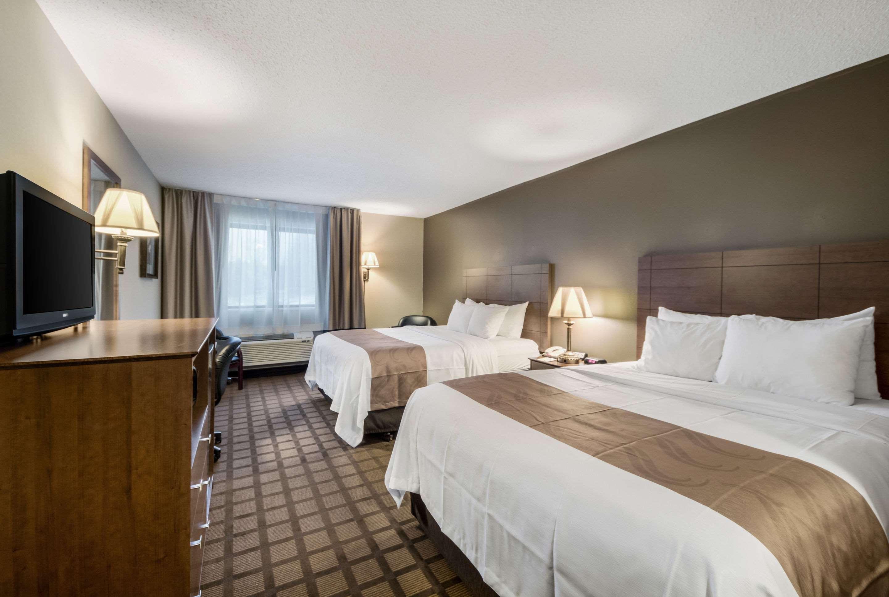 Quality Inn & Suites Newberry Exteriör bild