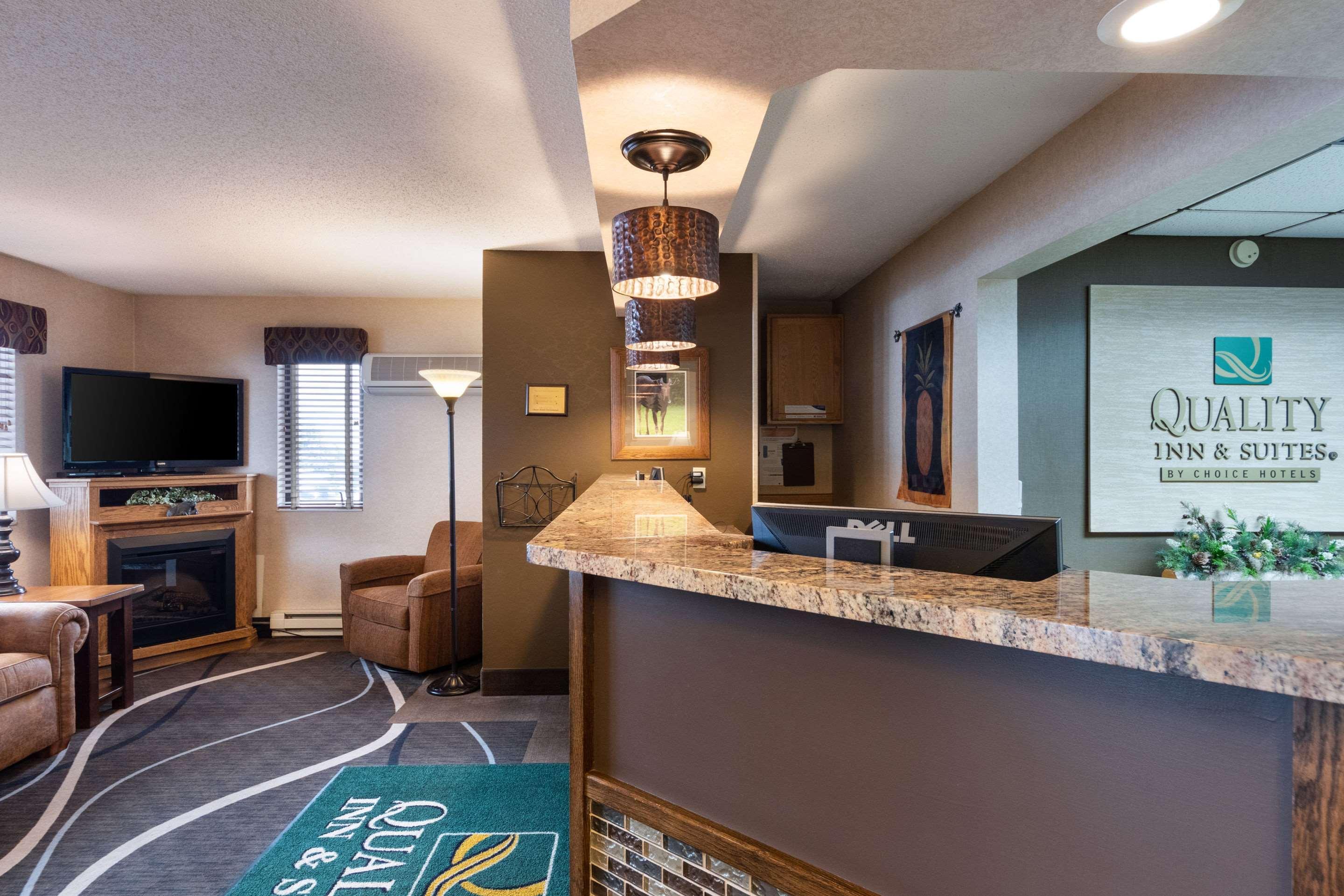 Quality Inn & Suites Newberry Exteriör bild